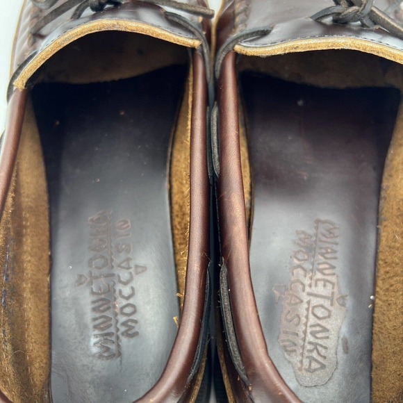Minnetonka Essential Hardsole Moccasin Brown Leather Men's 8.5 Slip On - Picture 7 of 12